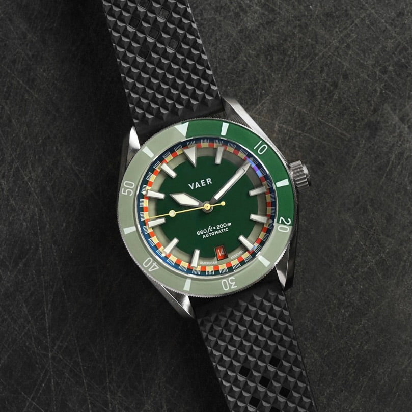 D5 Pacific Anacapa on Jubilee Bracelet – Vaer Pre-Owned