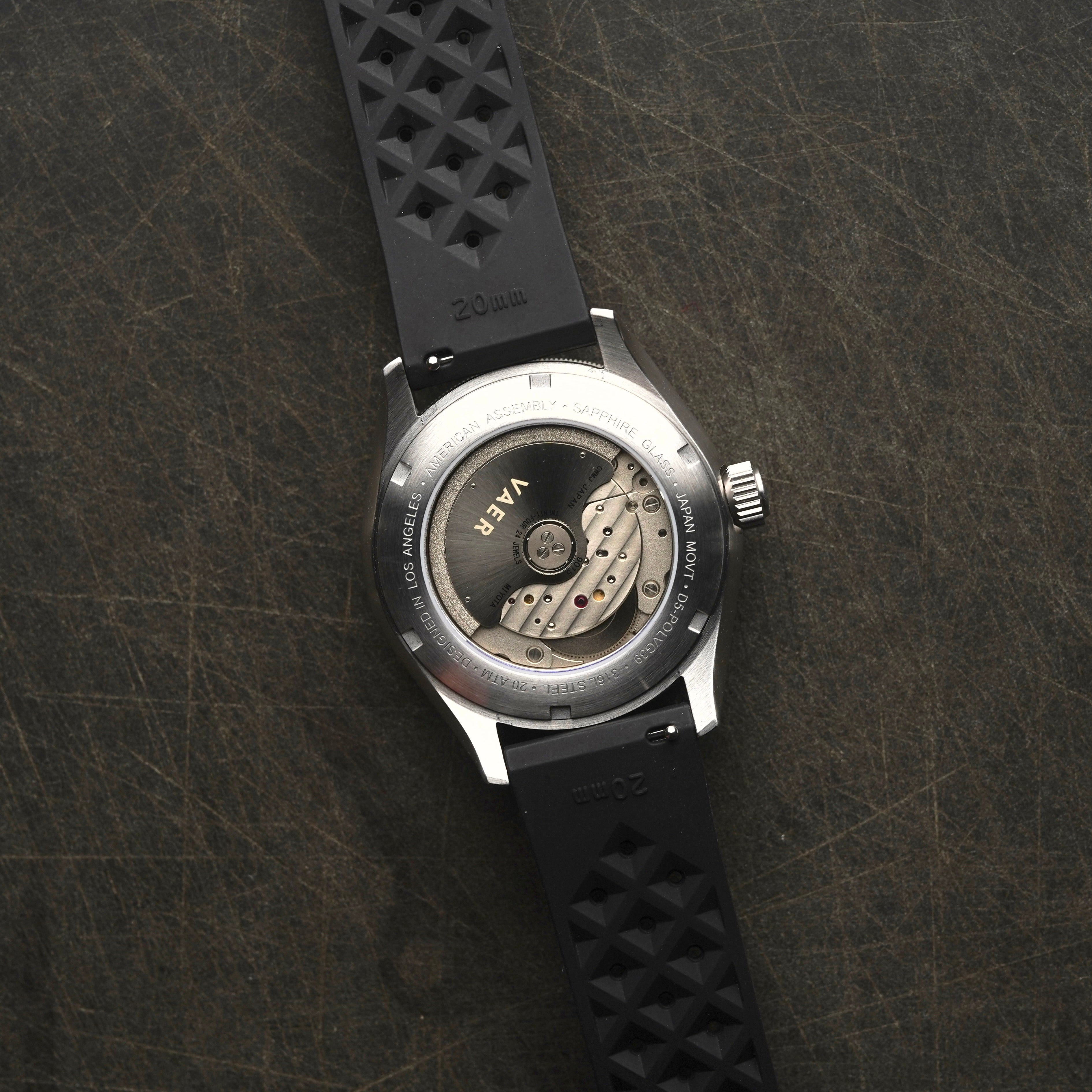D5 Pacific Anacapa on Jubilee Bracelet – Vaer Pre-Owned