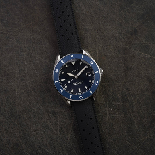 D4 Meridian Matte Navy 42mm