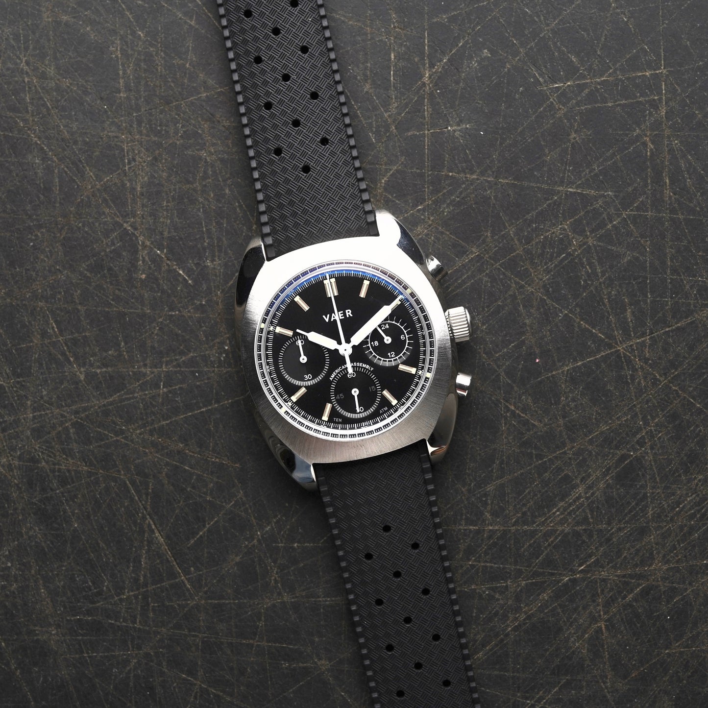 R1 Chronograph Black 38mm