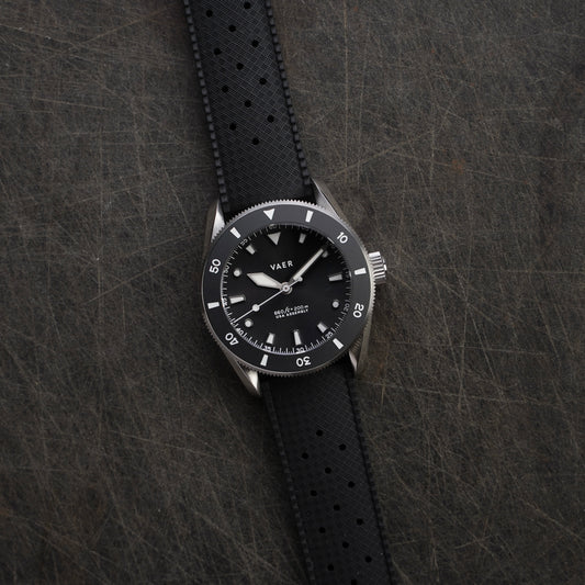 D4 Meridian Black 38mm (V2)