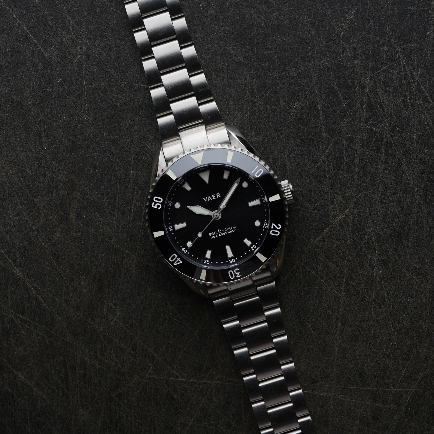 D4 Meridian Black 42mm on Premium Bracelet