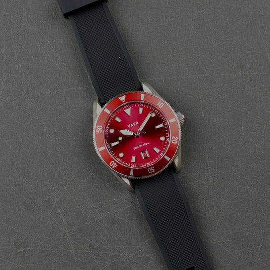 DS2 Meridian Red 39mm (Excellent)