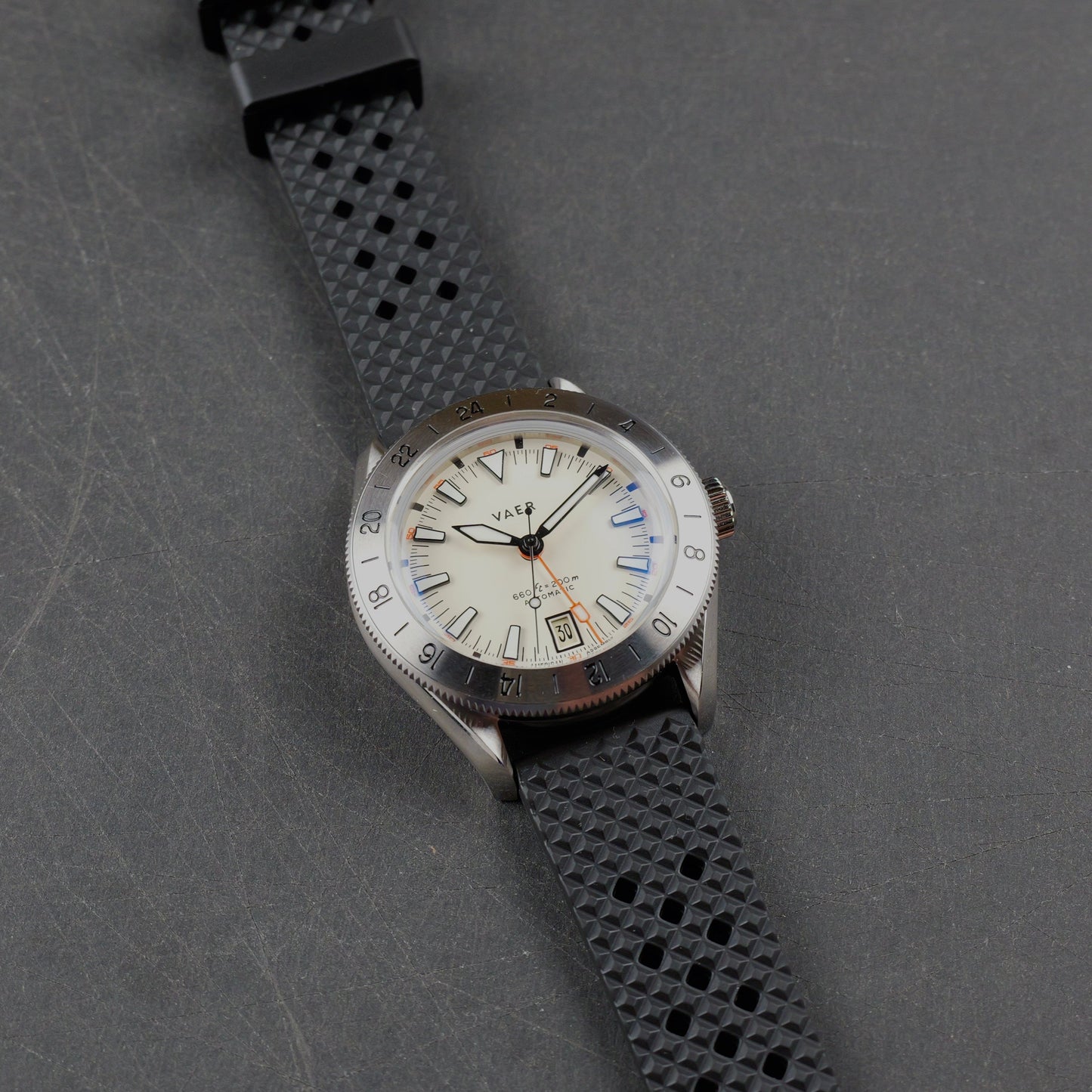 G5 Pacific Polar GMT (Excellent)